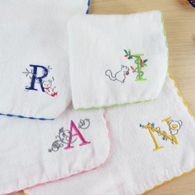 彩虹字母刺繡小手巾